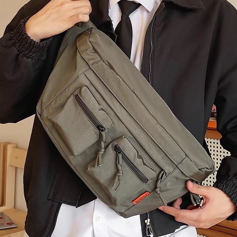 Muška crossbody torba — velika kapaciteta, funkcionalna za sport i vožnju biciklom; najlon, podstava poliester; unisex stil; proljeće 2025