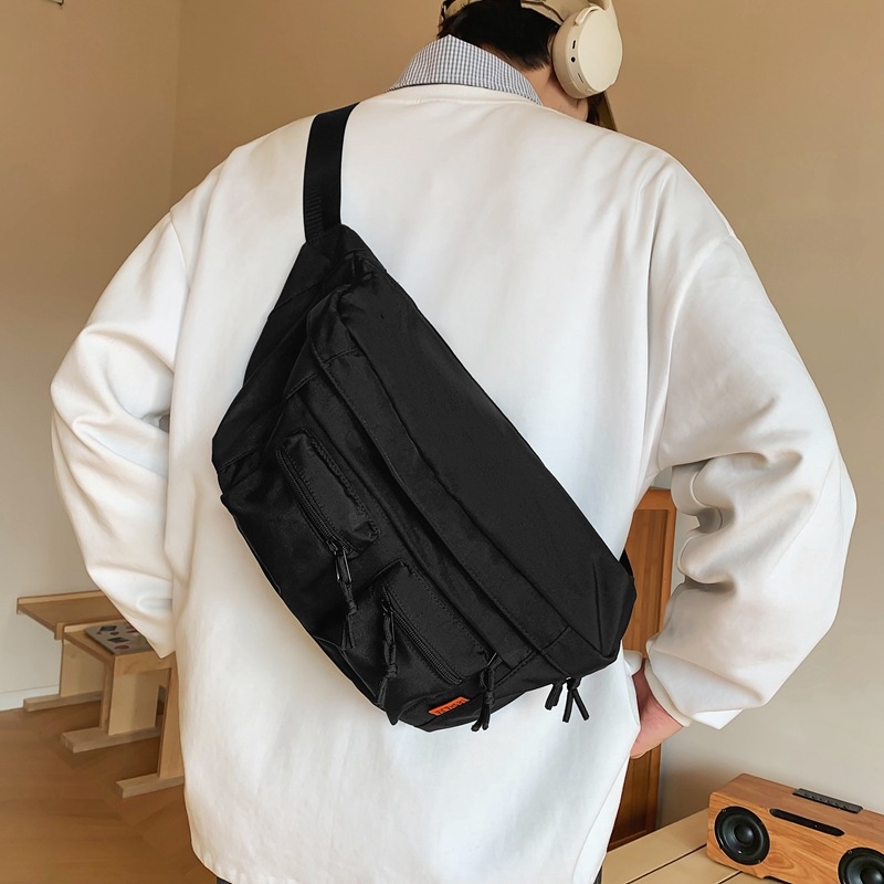 Muška crossbody torba — velika kapaciteta, funkcionalna za sport i vožnju biciklom; najlon, podstava poliester; unisex stil; proljeće 2025