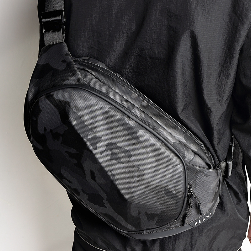 Muška crossbody torba TY-03, poliester, vertikalno-kvadratni dizajn, zatvaranje na zip, vodootporna, više unutarnjih džepova