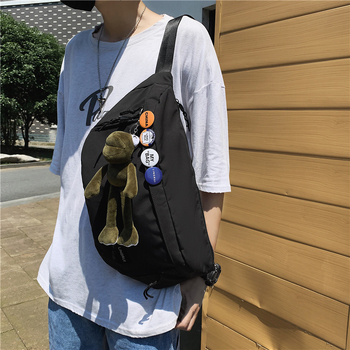 Τσάντα crossbody από νάιλον με θήκη με φερμουάρ — στυλ δρόμου