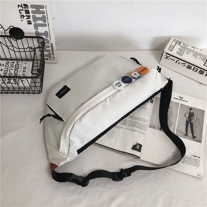 Τσάντα crossbody από νάιλον με θήκη με φερμουάρ — στυλ δρόμου