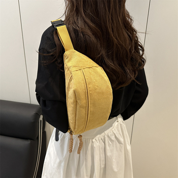 Corduroy τσαντάκι μέσης για κινητό, αστικό στυλ, με εσωτερική τσέπη τύπου patch και κλείσιμο με φερμουάρ — Άνοιξη 2025