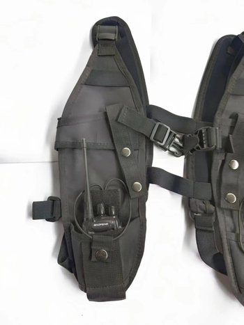 Taktijska torbica za prsa, za outdoor, kompaktna višefunkcionalna crossbody torba za vožnju biciklom, pretinac za telefon i iskaznicu, uspravnan kvadratni oblik s poklopcem
