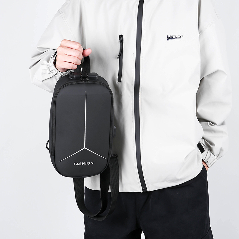 Muška crossbody torba Point Game s protivkrađom, USB punjenjem, otporno kućište, gradski jednostavan stil
