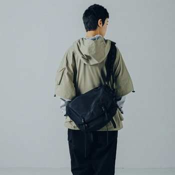 Take it muška crossbody torba - filmski materijal, vodootporna, jednobojni dizajn, pamuk podstava, ljetno izdanje 2025
