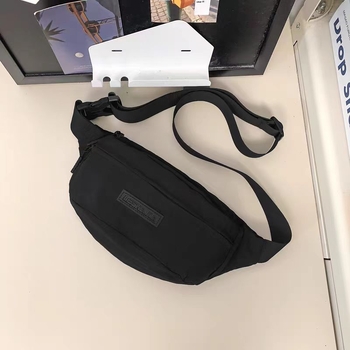 Férfi mellkas táska szabadidős utazásokhoz, nylon külső, poliészter bélés, betűs mintázat, 2025 őszén megjelenik