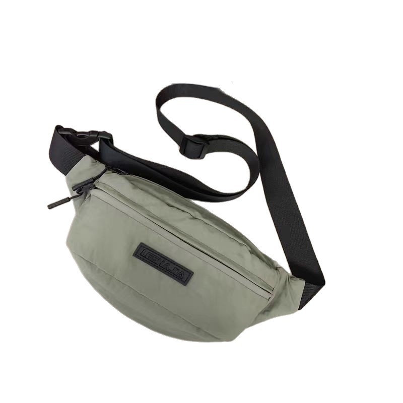 Férfi mellkas táska szabadidős utazásokhoz, nylon külső, poliészter bélés, betűs mintázat, 2025 őszén megjelenik