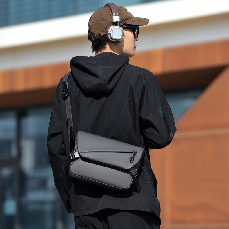 Muška crossbody torba - Oxford platno, vodootporna, poslovni stil, jednofarbni uzorak, podstava od poliestera