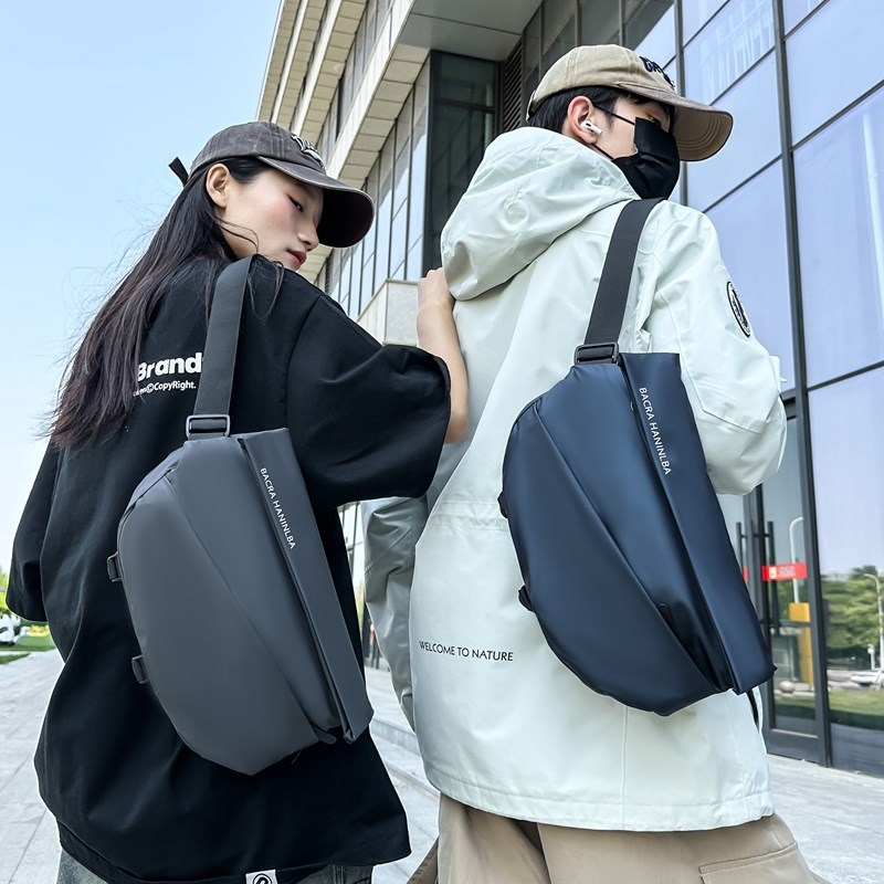 Muška crossbody torba od najlona, zatvarač, unutarnja džep za ID, mekana poliester podstava