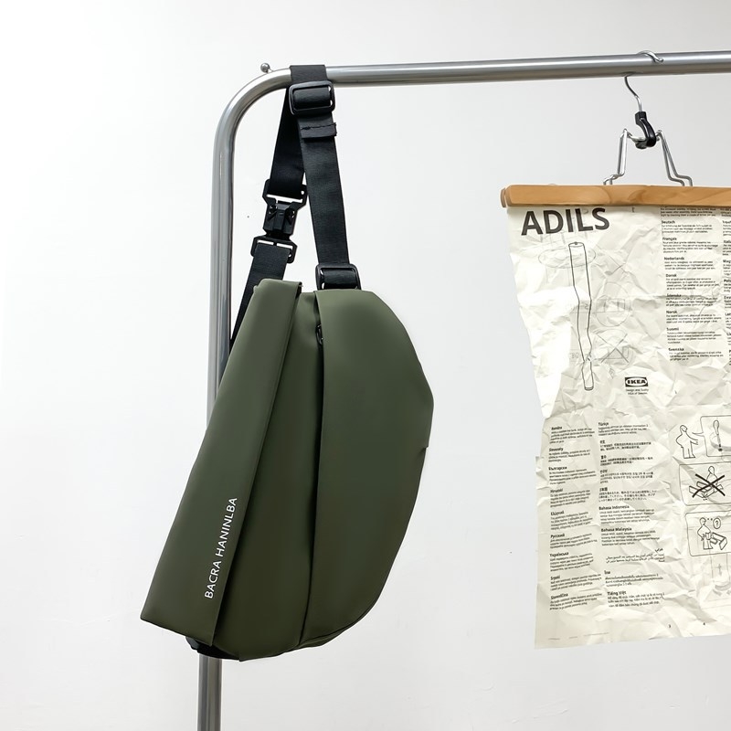 Muška crossbody torba od najlona, zatvarač, unutarnja džep za ID, mekana poliester podstava