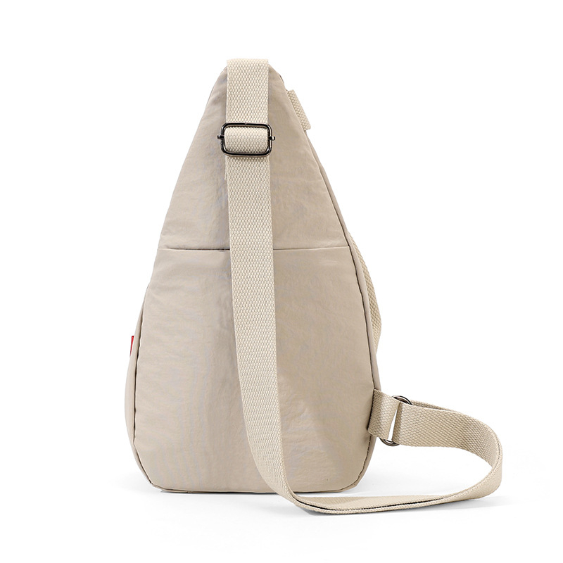 Putni crossbody ruksak od najlona, zatvaranje zipom, poliester podstava, džep za kameru, vanjski džep s unutarnjim džepom, ulični stil