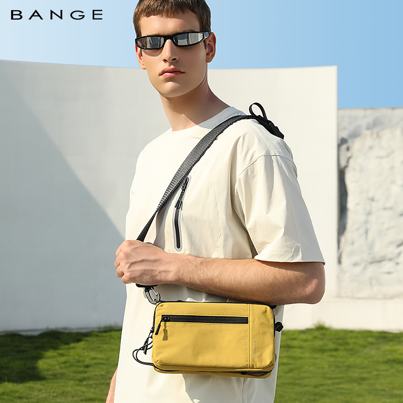 BANGE muška crossbody torbica, najlon materijal, otporna na habanje, najlonska podstava, marka BANGE
