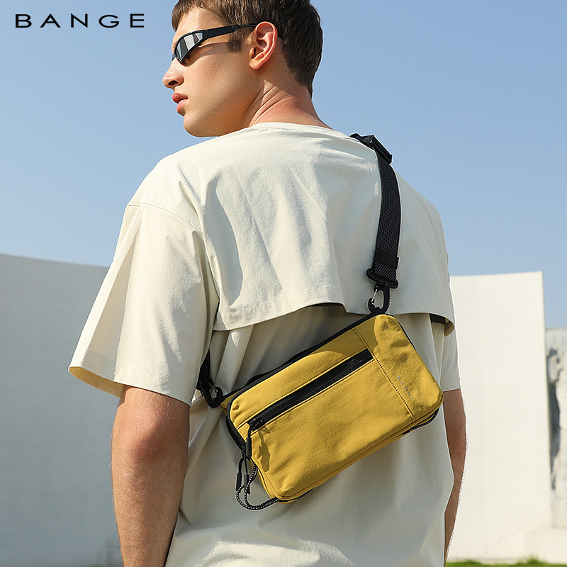 BANGE muška crossbody torbica, najlon materijal, otporna na habanje, najlonska podstava, marka BANGE