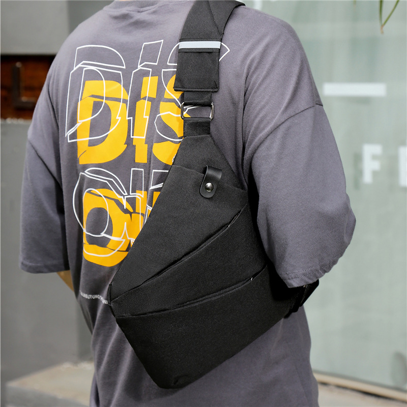 Muška nylon crossbody torba, prozračan dizajn, pogodna za slobodno vrijeme i putovanja; Materijal: nylon; Funkcija: prozračna; Spol: muški; Licencirana privatna marka: Da