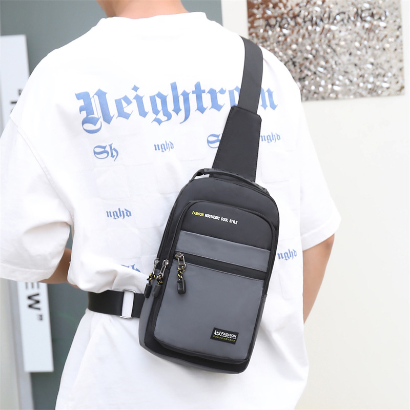 Muška torba za prsa, gradski stil, Oxford tkanina, smanjenje opterećenja, jednobojni uzorak, podstava od poliestera