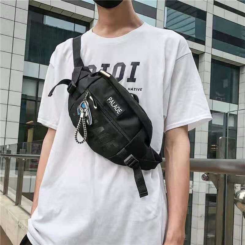 Muška crossbody torba, lagana za svakodnevnu upotrebu i za aktivnosti na otvorenom