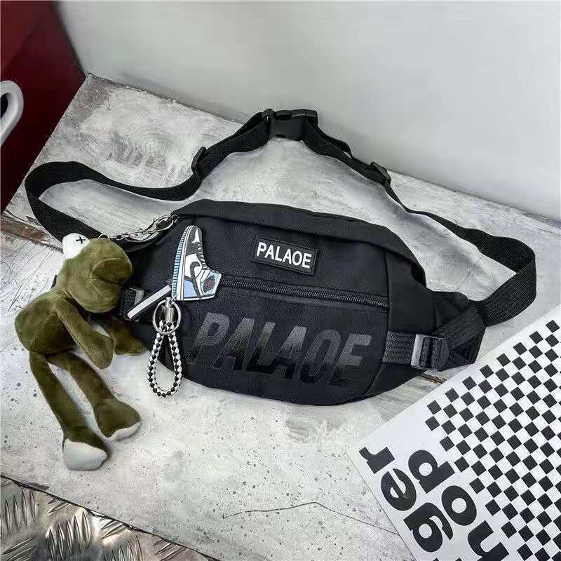 Muška crossbody torba, lagana za svakodnevnu upotrebu i za aktivnosti na otvorenom