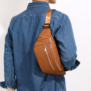 Férfi mellkas táska első réteg bőrből, multifunkcionális váll-/keresztpánttal, mindennapos használatra, nyár 2024