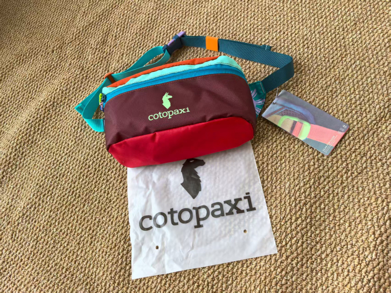 Geantă de piept pentru bărbați din nylon, 3L capacitate, respirabilă, ultra-ușoară și cu capacitate de extindere