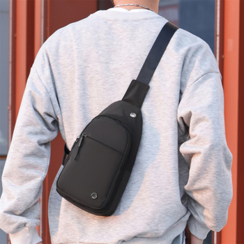 Ανδρική τσάντα στήθους, υπερ-ελαφριά, επεκτειόμενη, ύφασμα Oxford, επένδυση πολυεστέρα, μονοχρωμο σχέδιο, άνοιξη 2025