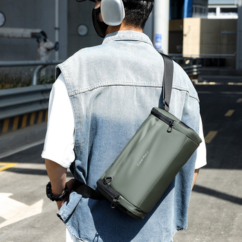 Muška crossbody torba – urban stil, najlon, vodootporna, ultra lagana, otporna na habanje; podstava poliester; uzorak: slova