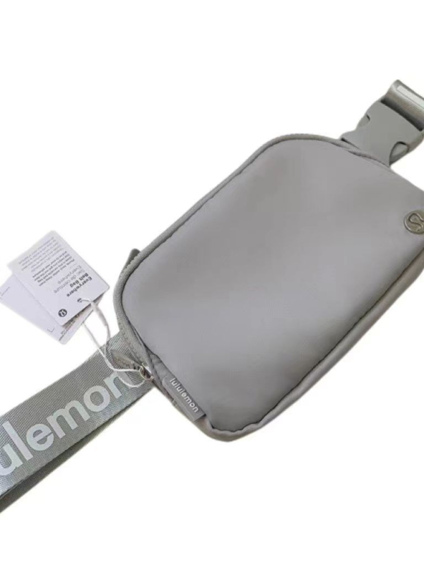 Nylon deréktáska kültéri sportokra – lélegző, vízálló, ultrakönnyű, antibakteriális béléssel nylonból; uniszex