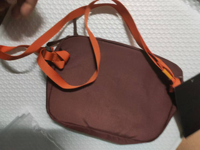 Muška crossbody torba – Oxford platno, unisex stil, prozračna, vodootporna, ultra lagana, antibakterijska, podstava poliester
