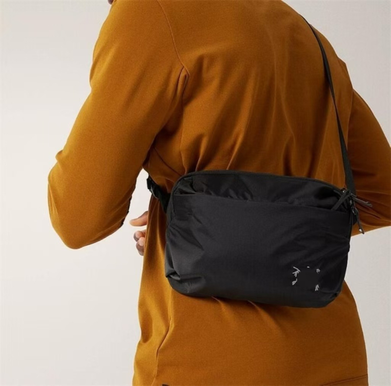 Muška crossbody torba – Oxford platno, unisex stil, prozračna, vodootporna, ultra lagana, antibakterijska, podstava poliester