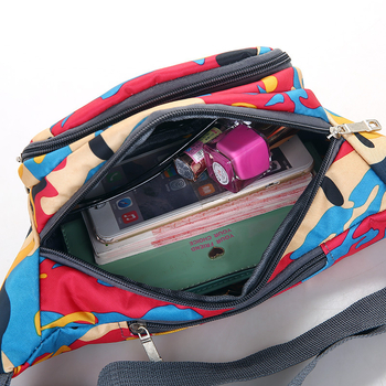 Geantă talie sport – Nailon; Impermeabilă, Ultra-ușoară, Rezistentă la uzură, Rezistentă la cutremure; Model dungi (Material: Nylon; Caracteristici: Impermeabilă, Ultra-ușoară, Rezistentă la uzură, Rezistentă la cutremure)