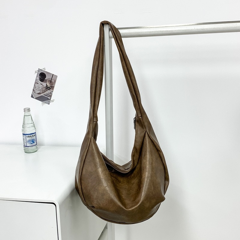 Muška crossbody torba uličnog stila, PU materijal, vodootporna, podstava od poliestera-pamuka, jednobojna
