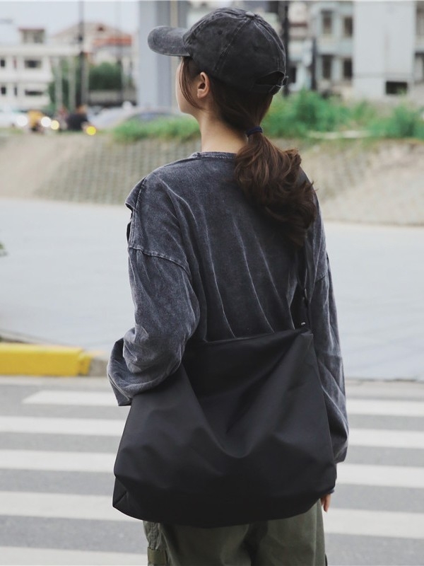 Filwhite muška crossbody torba za putovanje, Oxford tkanina, izuzetno lagana, otporna na habanje, proširiva