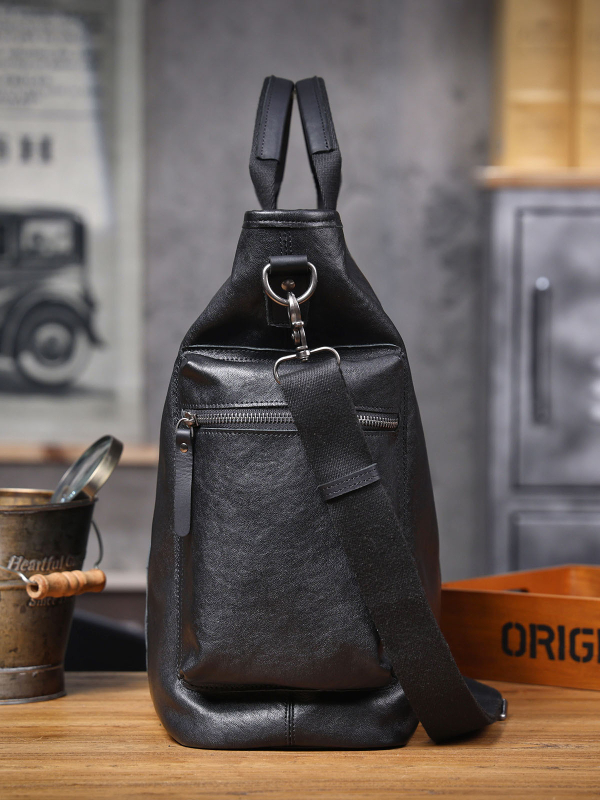 Férfi bőr üzleti táska, felső réteg marhabőrből, növényi pácolt bőr, egyszínű dizájn, poliészter–gyapot belső, ideális üzleti utakhoz