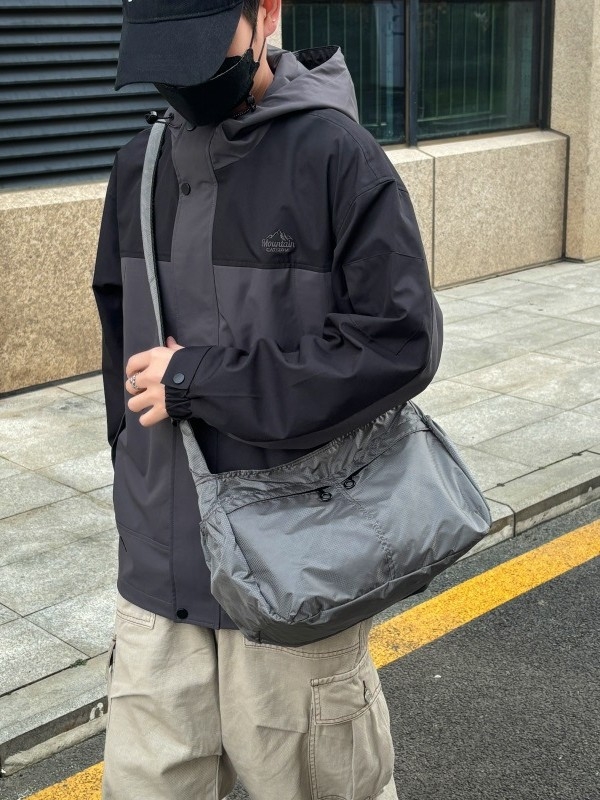 Férfi válltáska – nylon, poliészter bélés, KAMUANG Márka, egyszínű minta, ultrakönnyű