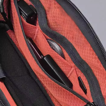 Pánska nylonová crossbody taška, mestský štýl, vodeodolná a odolná voči opotrebeniu, polyesterová podšívka, značka Dkallee (Nylon; Vodeodolnosť; Odolnosť voči opotrebeniu; Mestský štýl; Polyesterová podšívka)