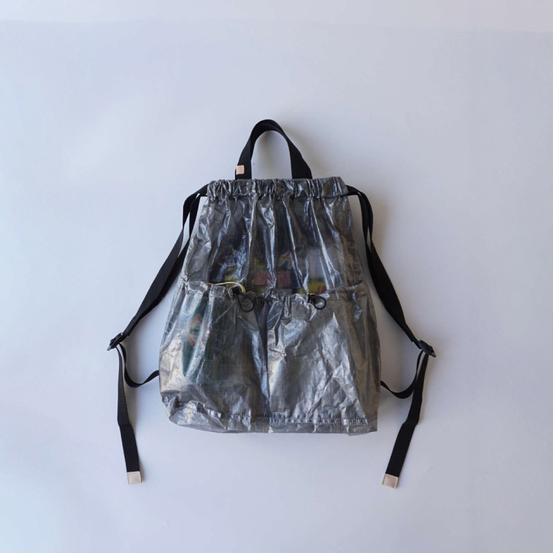 Crossbody cestovná taška, mestský minimalistický štýl, podšívka z plátna, denné použitie, jar 2024