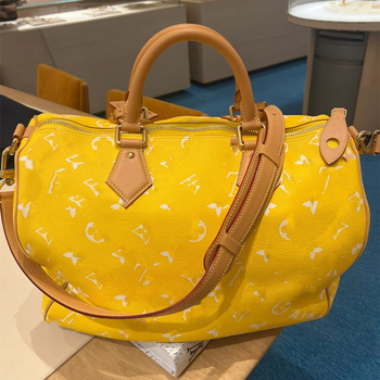 Boston Pillow taška z pravej kože – unisex, objem 20–35 L, nepremokavá a antibakteriálna, podšívka z plátna