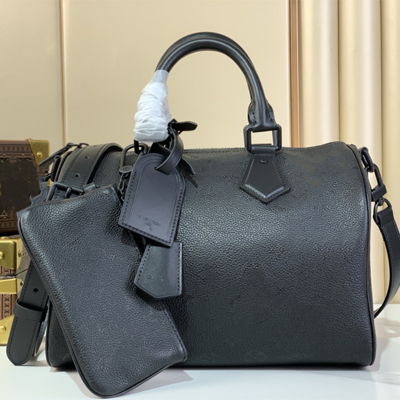 Boston Pillow taška z pravej kože – unisex, objem 20–35 L, nepremokavá a antibakteriálna, podšívka z plátna