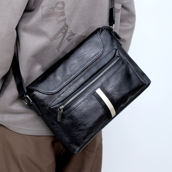 Muška crossbody torba, PU materijal, unisex stil, podstava poliester, pogodna za rekreacijska putovanja
