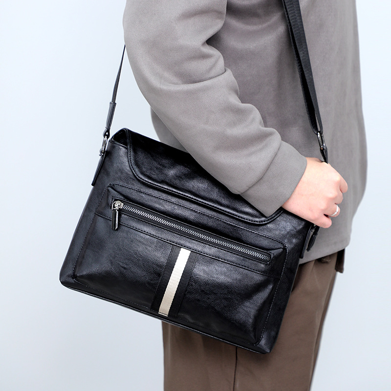 Muška crossbody torba, PU materijal, unisex stil, podstava poliester, pogodna za rekreacijska putovanja