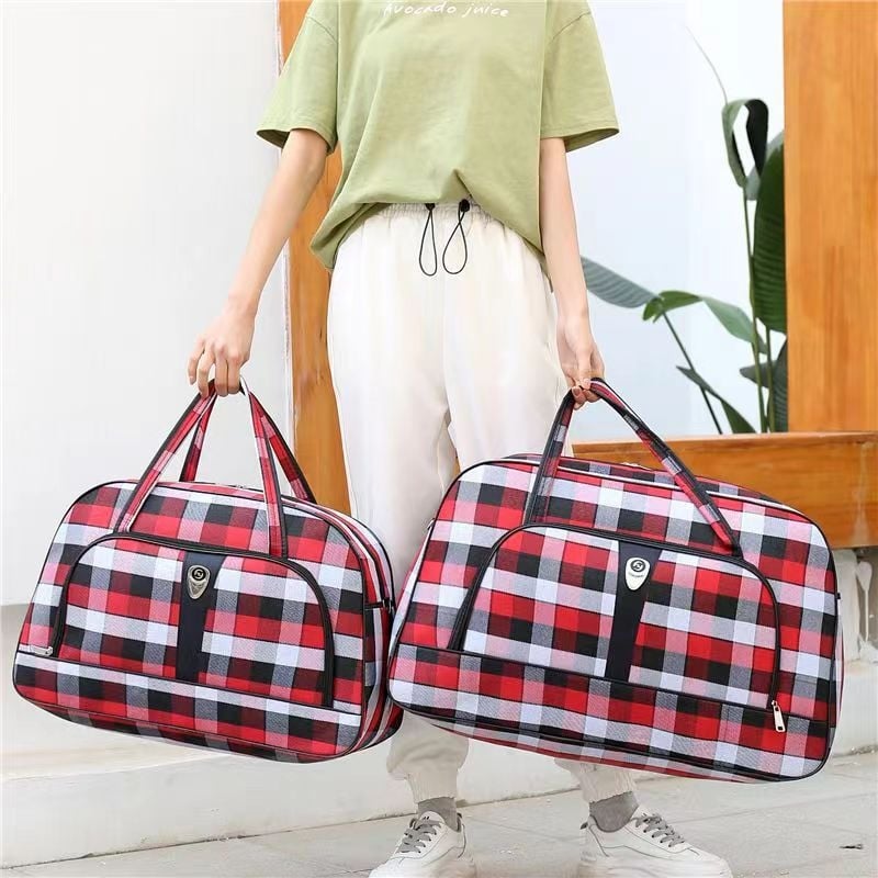 Uniszex vászon utazótáska kockás mintával, Modell 030, szabadidős utazásokhoz