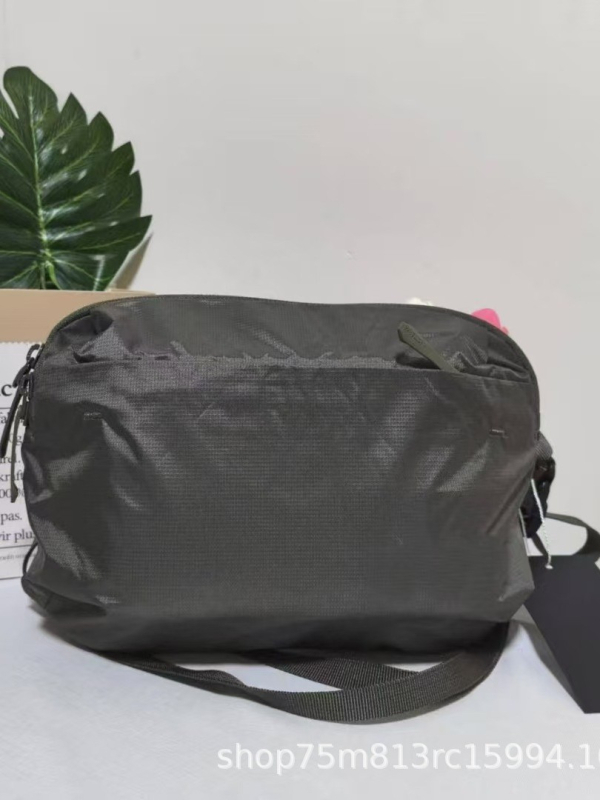 Muška crossbody torba za putovanja, najlon, prozračna, ultra lagana, otporna na habanje, podstava od najlona