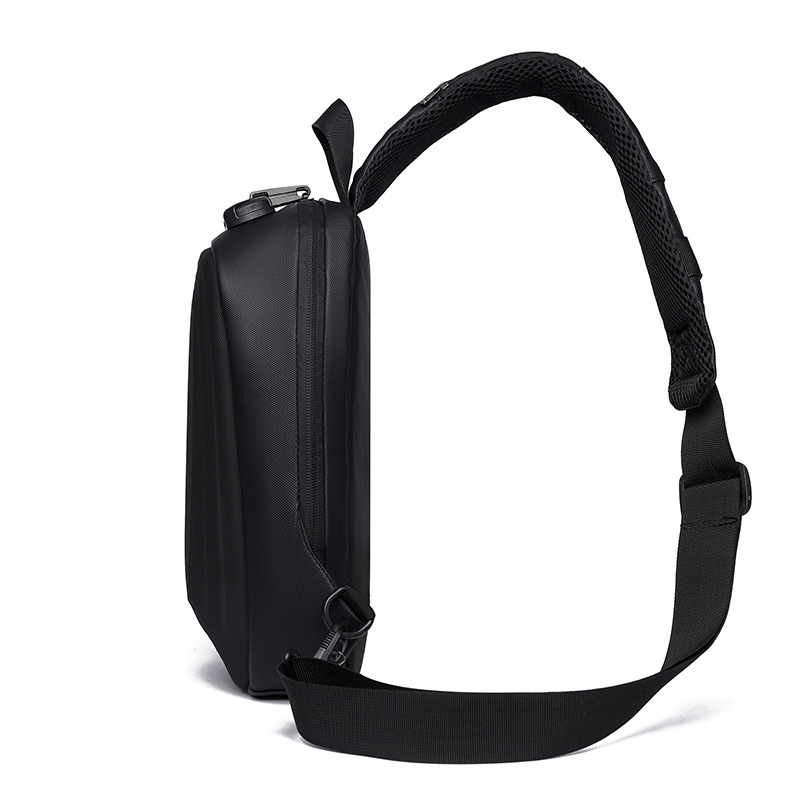 Muška crossbody torba - PU materijal, USB sučelje, vodootporna, protiv krađe, urban stil