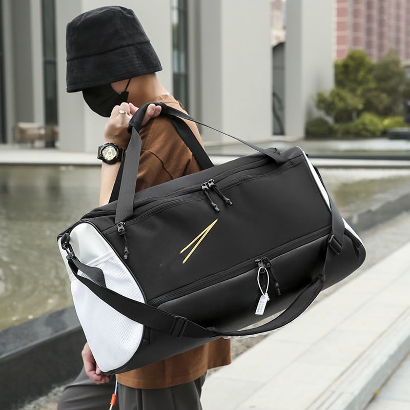 Utazó hátizsák 20–35 L kapacitással, száraz-nedves elválasztás, külön cipőrekesz, légáteresztő, könnyű Oxford anyagból