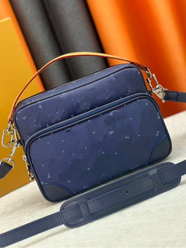 Muška torba preko ramena, lagana, PVC vanjski materijal, podstava od poliestera, kompatibilna s 8-inčnim prijenosnikom, za svakodnevnu uporabu