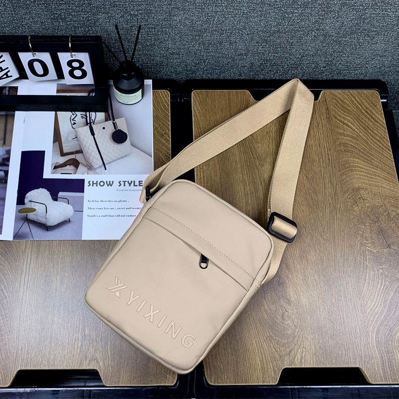 Muška crossbody torba, gradski street stil, PU materijal, poliesterska podstava, jednobojna, jesen 2023