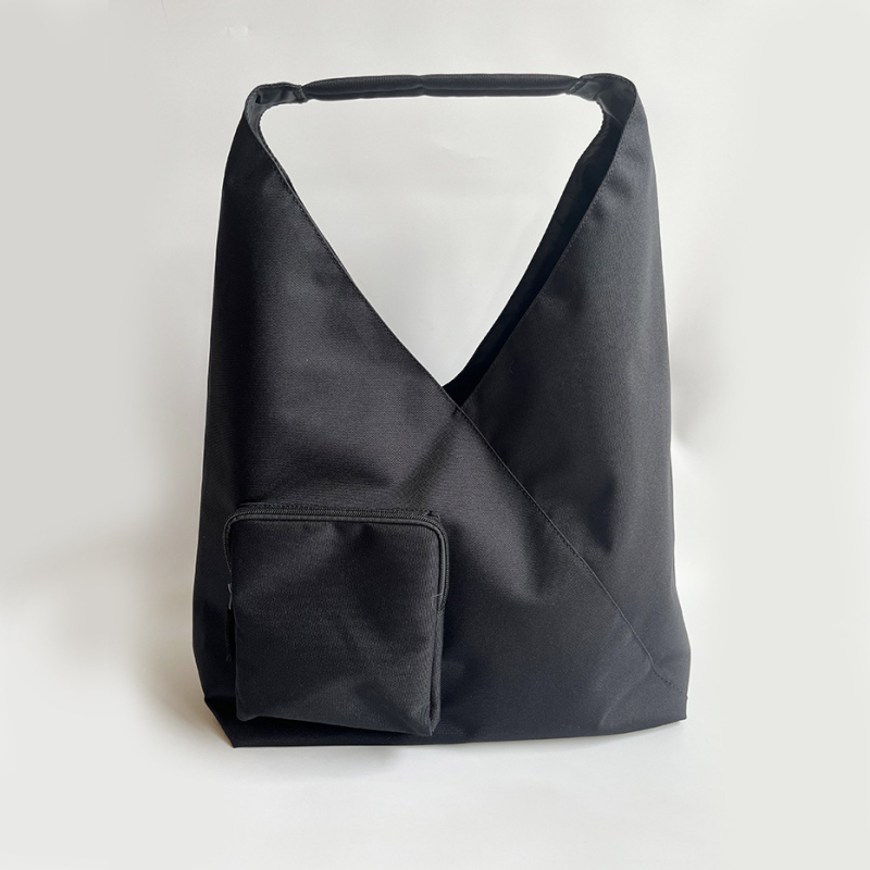 Crossbody torba u urbanom minimalističkom stilu, poliester materijal, tote stil, velik kapacitet, jedna naramenica