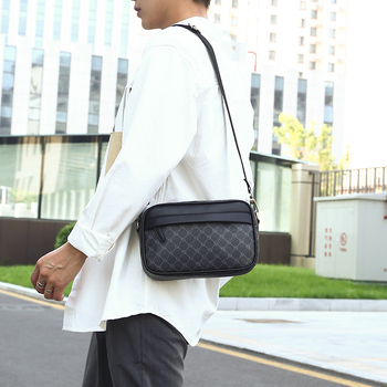 Muška crossbody torba od PU, karirani uzorak, poliesterova podstava, otporna na habanje, gradski minimalistički stil