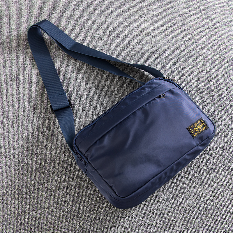 Muška crossbody torba u ulicnom stilu, Oxford plat materijal, jednobojna podstava od poliestera, pogodna za slobodno vrijeme i putovanja, ljeto 2024 izdanje