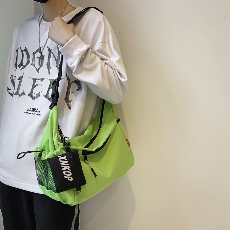 Muška crossbody torba od Oxford tkanine, jednostavan uzorak, podstava poliester, xnkop, proljeće 2025