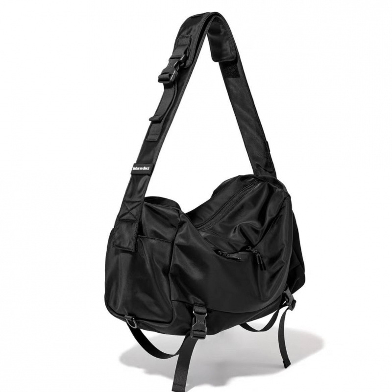 Unisex PU crossbody torba za sport i putovanja, prozračna podstava od najlona, jednobojni uzorak.